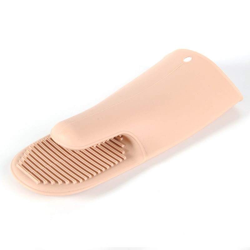 CozyNest Thickened silicone oven microwave oven heat insulation gloves are high temperature resistant and non-slip.