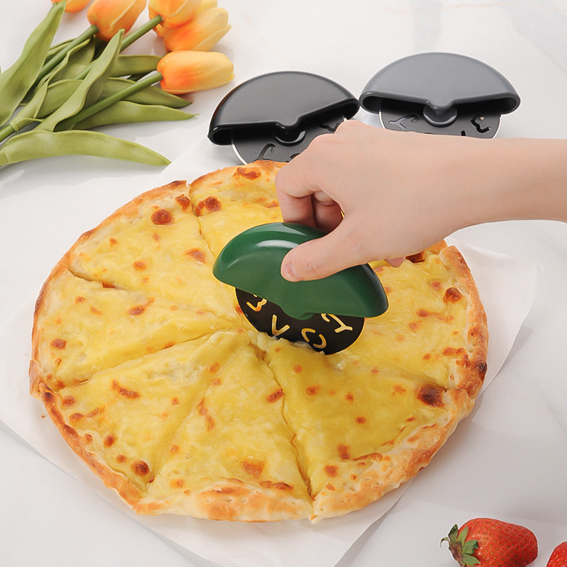 CozyNest Stainless steel round roller pizza cutter single knife wheel pizza cutter cake cutter cake cutter baking tool